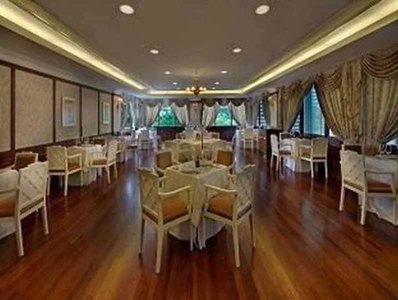 Hotel Royale Chulan Damansara Petaling Jaya 5*,